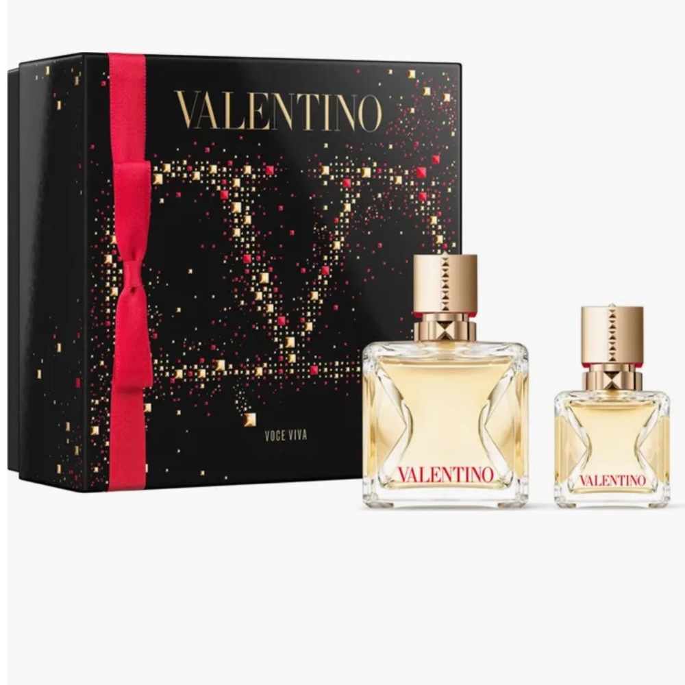 NWT! New in Box! Voce Viva Eau de Parfum Set
Valentino